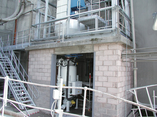 D��